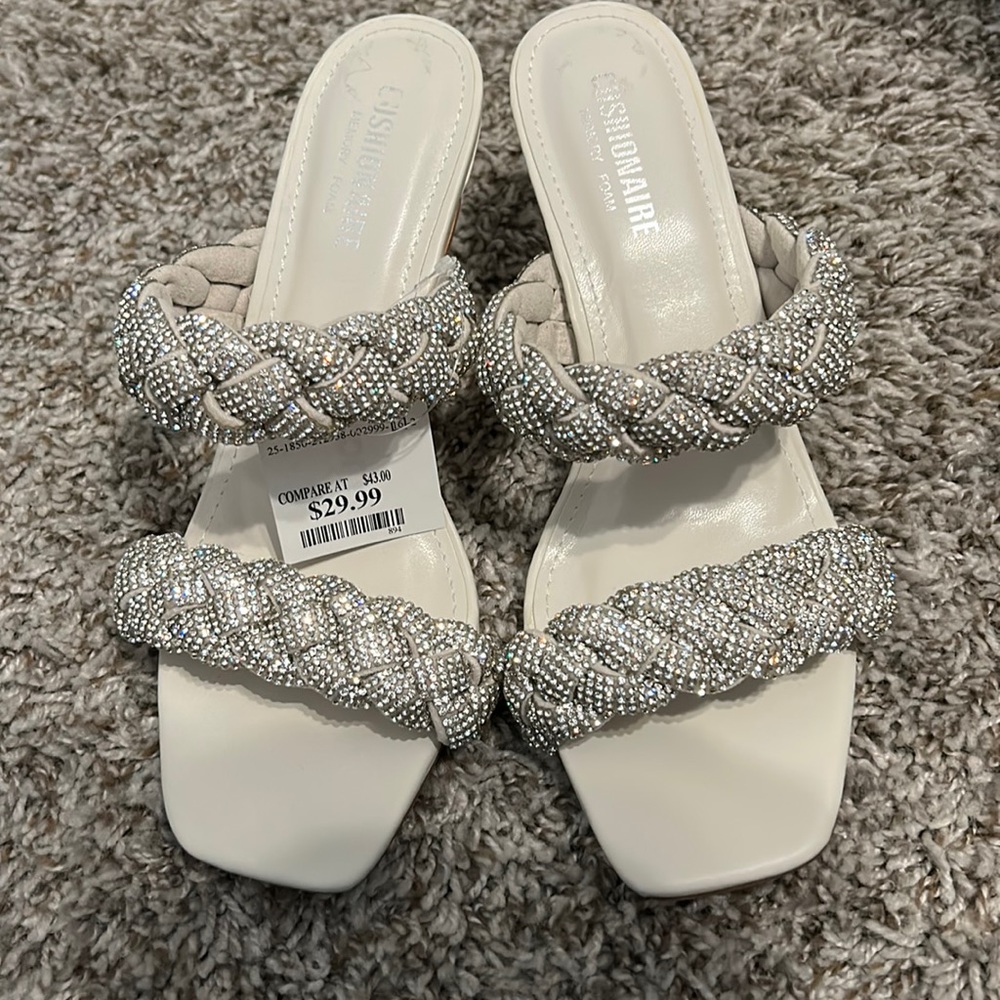 Cushionaire Studded Braided Heel